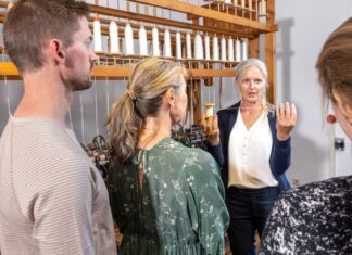 Über die Textilproduktion können Besucher im Industriemuseum viel Wissenswertes erfahren. Foto: LVR ZMB/Stefan Arendt