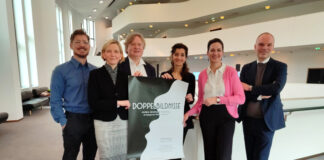 Präsentieren das gemeinsame Projekt: Wayne Götz (Künstlerische Projektleitung Folkwang Universität der Künste), Diana Matut (Leiterin Alte Synagoge/Haus der jüdischen Kultur), Professor Andreas Jacob (Rektor Folkwang Universität der Künste), Savina Kationi (Dramaturgin Aalto Musiktheater und Essener Philharmoniker), Marie Babette Nierenz (Intendantin Philharmonie Essen), Professor Peter Gorschlüter (Direktor Museum Folkwang); Foto: TUP