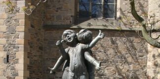 Zum Auftakt der Stadtrundgänge findet am 18. Januar die Tour „Von Licht und Schatten“ statt. Foto: Stadt Ratingen