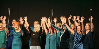 Der Chor "Miss Harmony" bietet eine Schnupperprobe an, um neue Aktive zum Mitmachen zu motivieren. Foto: Sylke Zabel