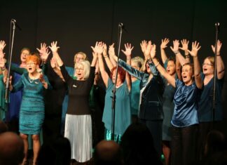 Der Chor "Miss Harmony" bietet eine Schnupperprobe an, um neue Aktive zum Mitmachen zu motivieren. Foto: Sylke Zabel