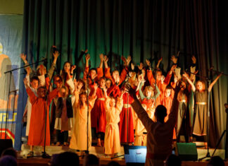Der Kinderchor bei einem Auftritt. Foto: privat