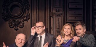 Das Kom(m)ödchen-Ensemble gastiert in Ratingen. Foto: Christian Rolfes