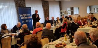 Velberts Bürgermeister Dirk Lukrafka war einer der Gäste. Foto: privat