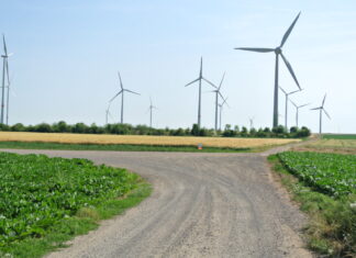 In mehreren Windparks in Süddeutschland (hier der Windpark Kahlenberg/Rheinland-Pfalz) drehen sich Rotoren für die WSW. Foto: WSW