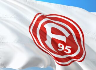 Eine Fahne mit Fortuna-Logo ist zu sehen. Foto: pixabay