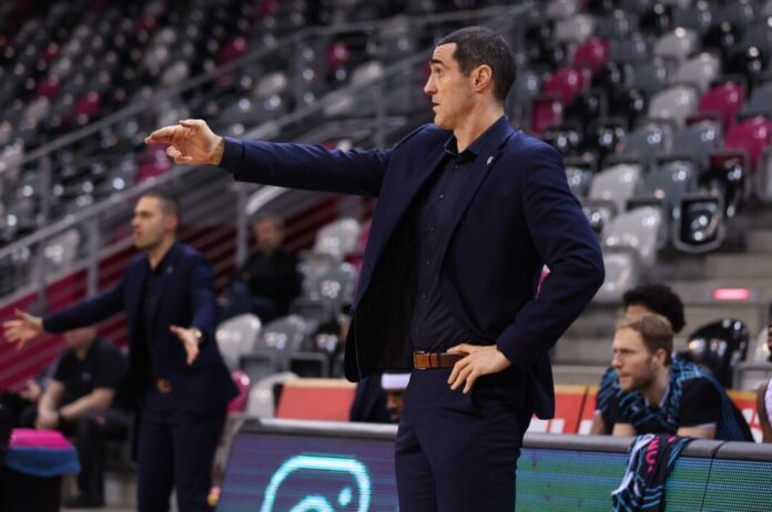 Roel Moors wurde von den Telekom Baskets Bonn beurlaubt. 