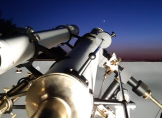 Auch die Anwendung von Teleskopen gehört zum Kurs. Foto: SNH