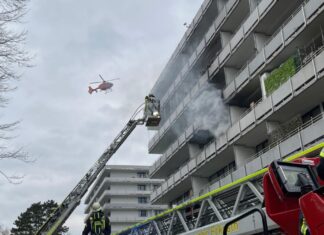 Zahlreiche Einsatzkräfte waren vor Ort. Foto: FW Mettmann