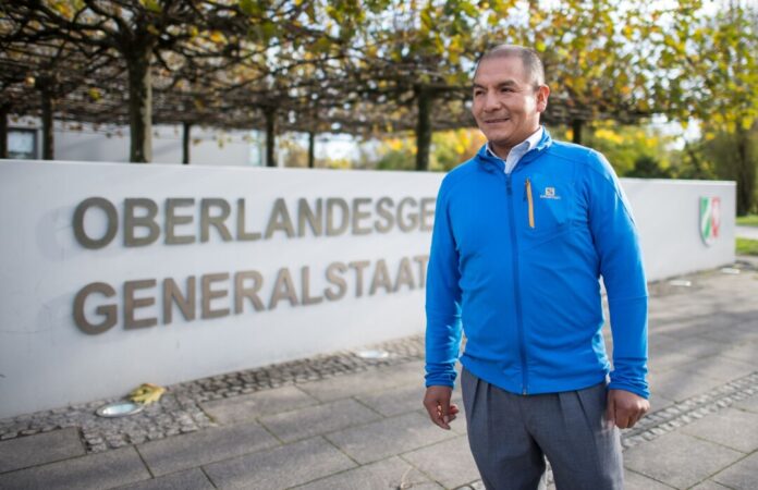 Der peruanische Kleinbauer Saul Luciano Lliuya klagt vor dem Oberlandesgericht in Hamm gegen das Energieunternehmen RWE. Das Gericht setzt das Verfahren Mitte März 2025 fort.