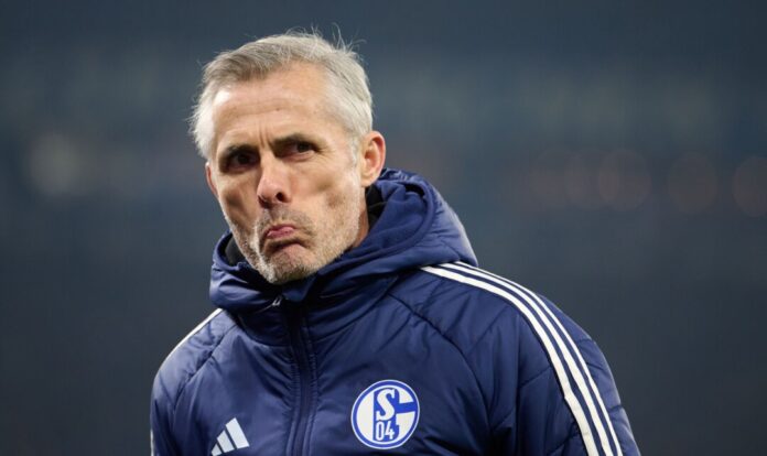 Schalke-Coach van Wonderen mahnt zur Ruhe