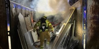Die Feuerwehr war an der Erfurter Straße im Einsatz, wo es in einem Container brannte. Foto: FW Ratingen