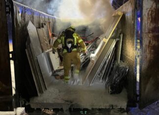 Die Feuerwehr war an der Erfurter Straße im Einsatz, wo es in einem Container brannte. Foto: FW Ratingen
