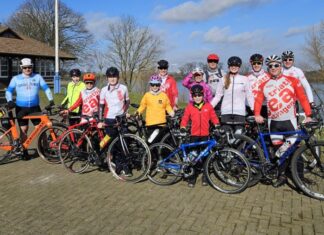Bei bestem Wetter traten die Aktiven in die Pedale. Foto: TTR08