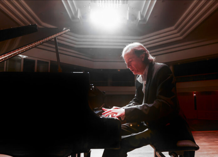 Menachem Har-Zahav gastiert in Velbert. Foto: Martin Büttner