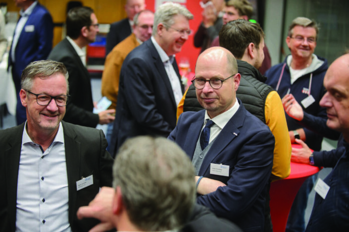 Rund 80 Unternehmer aus der Region kamen zum "Networking" zusammen. Foto: Schlüsselregion
