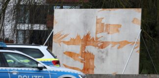 Politiker und Politikerinnen werden immer öfter Opfer von gewalttätigen Angriffen. (Symbolbild)

