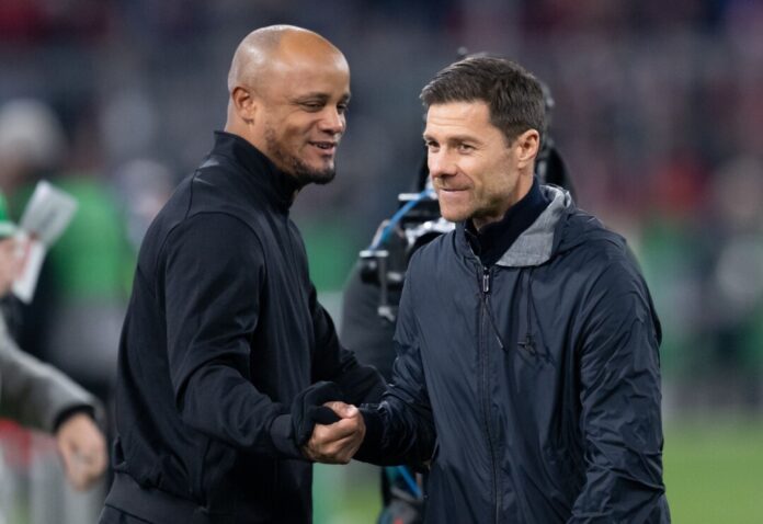 Im Fokus eines spannenden Spiels: Vincent Kompany (l) und Xabi Alonso (r).