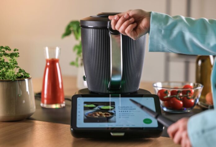 Der neue Thermomix TM7 soll ab April geliefert werden.