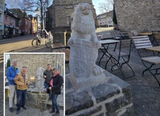 Der Löwe hält das Wappen der Stadt in seinen Krallen - und nun kann man das auch wieder erkennen. Fotos: Alexander Heinz