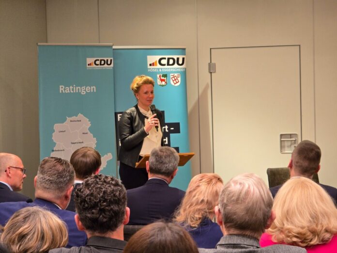 Ina Brandes, Ministerin für Kultur und Wissenschaft des Landes Nordrhein-Westfalen, war zu Gast in Ratingen. Foto: Alexander Heinz