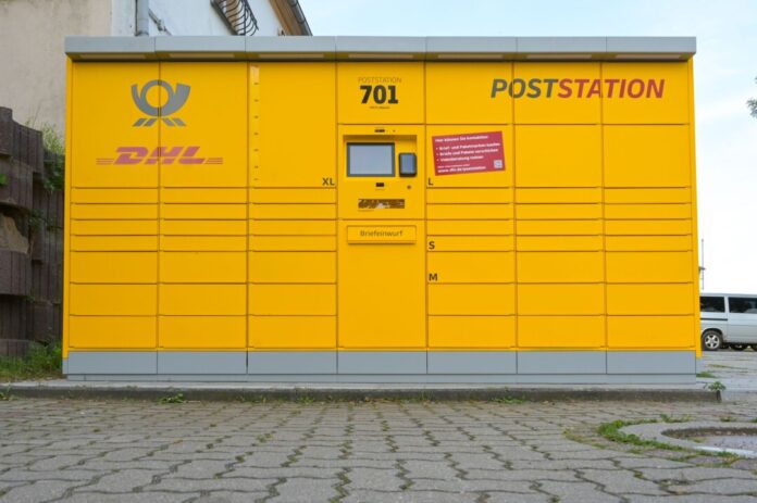 Eine Poststation in Osterwedding in Sachsen-Anhalt - solche Automaten gelten mancherorts in Deutschland künftig als Postfilialen. (Archivbild)