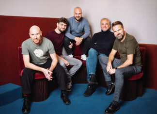 Die Gruppe "Alte Bekannte" bringt ihr neues Programm mit in die Stadthalle. Foto: Kay-Uwe Fischer