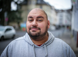 "Auf nach Bora Bora" - dazu lädt der Comedian "Bora" ein. Foto: Lisa Jansen