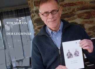 Wim Martin mit seinem neuen Werk: "Der Legionär". Foto: privat