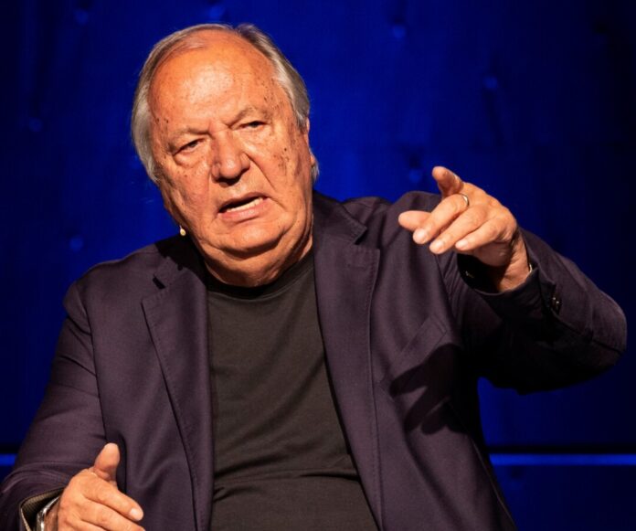 Wilfried Schmickler präsentiert sein neues Programm. Foto: A. Kiss