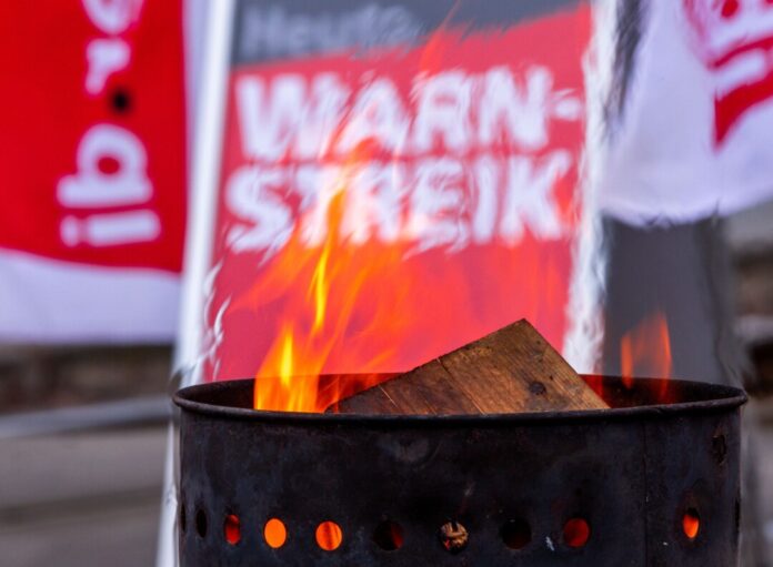 Zum Streik in Kliniken und Pflegeheimen sollen Details für NRW am Dienstag bekanntgegeben werden. (Symbolbild)