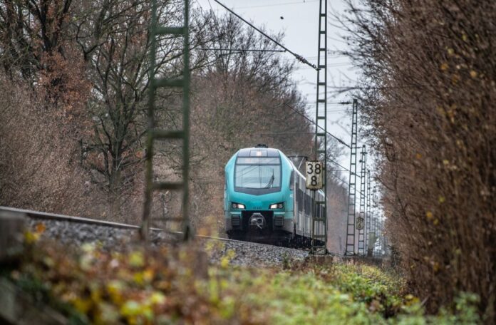 Auch die Eurobahn zwischen Dortmund und Lünen ist von einer Streckensperrung betroffen. (Archivbild)