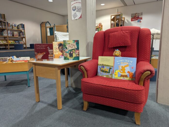 Die Vorlesestunde für Vorschul- und Grundschulkinder findet immer in der Kinderbibliothek im Medienzentrum statt. Foto: Stadt Ratingen