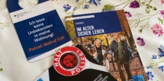 Zum Thema Kriminalprävention gibt es auch jede Menge Informationsmaterial, das zur Mitnahme bereitlag. Foto: Stadt Ratingen