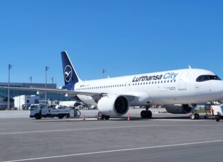 Die "Mettmann": Neben der Vordertür ist der Name der Kreisstadt zu lesen. Foto: Lufthansa