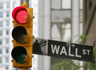 Unter anderem an der Wall Street geht es derzeit turbulent zu. Foto: VZ NRW/adpic