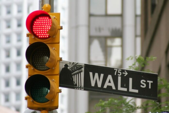 Unter anderem an der Wall Street geht es derzeit turbulent zu. Foto: VZ NRW/adpic