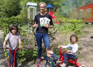 Laura, Jessica Werner, Leon und Lara in der Ev. Kindertagesstätte „Am Hoshof“ in Mettmann. Foto: Kreisverkehrswacht