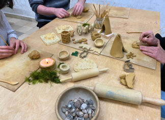 Im Steinzeit-Atelier können Familien gemeinsame Zeit verbringen. Foto: Museum