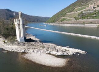 Der Wasserstand am Rhein fällt weiter.