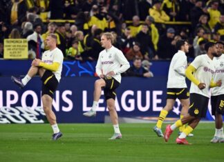 Gegen Barcelona zunächst nur Ersatz: Der formschwache Julian Brandt (2. v. links)