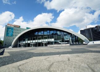 Das Opernhaus in Dortmund wollte an Karfreitag eine Wagner-Oper aufführen. Nach rechtlichen Bedenken der Bezirksregierung Arnsberg wurde der Plan verworfen. (Archivbild)