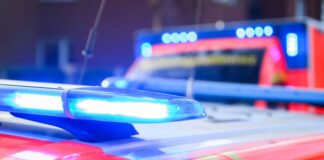Die Frau wurde zu Boden geschleudert und schwer verletzt. (Symbolfoto)