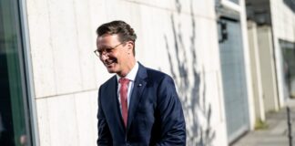 Der nordrhein-westfälische CDU-Landeschef hat bei der Personalauswahl des voraussichtlich künftigen Kanzlers Friedrich Merz viele Gründe für gute Laune. 