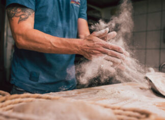 1.300 Profis backen und verkaufen im Kreis Mettmann Brot und Brötchen. Foto: NGG/Tobias Seifert