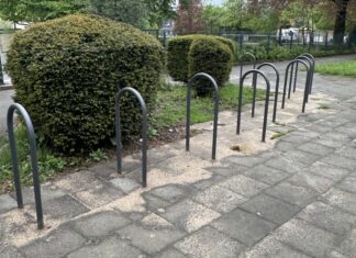 An der Spessartstraße wurden Anlehnbügel für Fahrräder aufgestellt. Foto: Kreisstadt Mettmann