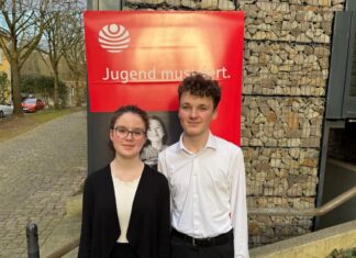 Sophia und Jonas Amelingmeyer siegten bei Landeswettbewerb „Jugend musiziert“ in Essen und qualifizierten sich damit für den Bundeswettbewerb. Foto: Stadt Erkrath