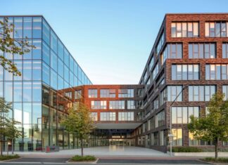 Mitsubishi Haus in Ratingen Ost , Bild: © EP03437 Mitsubishi Ratingen