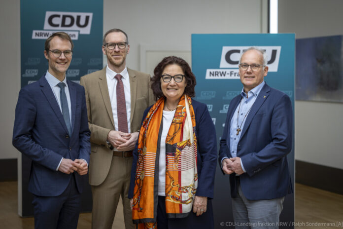 Landtagsabgeordnete der CDU-Landtagsfraktion des Kreises Mettmann: Christian Untrieser, Jan Heinisch, Claudia Schlottmann und Martin Sträßer. Foto: Ralph Sondermann