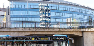 Ein Bus der Linie 613 ist unterwegs. Foto: WSW